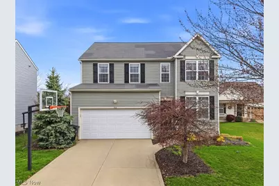 214 Gatwick Grove Circle, Wadsworth, OH 44281 - Photo 1