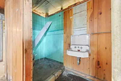 1073 Parkside Drive, Alliance, OH 44601 - Photo 25