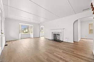 1073 Parkside Dr, Alliance, OH 44601 - Photo 7