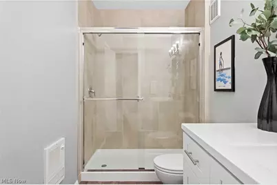 10528 Clifton Boulevard #105, Loveland, OH 44102 - Photo 11