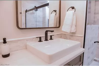 17707 Lomond Boulevard, Huber Heights, OH 44122 - Photo 35