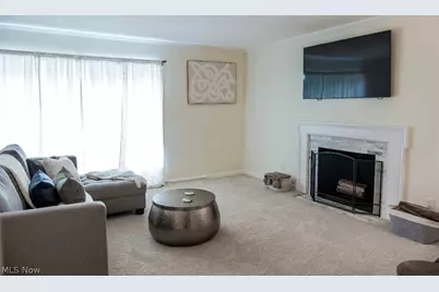 17707 Lomond Boulevard, Huber Heights, OH 44122 - Photo 11