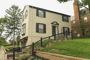 17707 Lomond Blvd, Huber Heights, OH 44122 - Photo 3