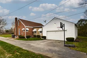 3539 Kiowa Dr, Youngstown, OH 44511 - Photo 7