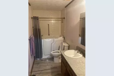 1436 Forrest Drive, Barberton, OH 44203 - Photo 17