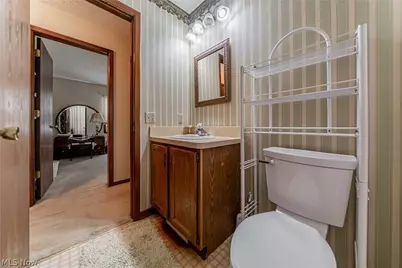 19717 Sagamore Road, Walton Hills, OH 44146 - Photo 23