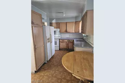 3563 Valerie Drive, Youngstown, OH 44502 - Photo 7