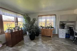 11364 Brosius Rd, Garrettsville, OH 44231 - Photo 9