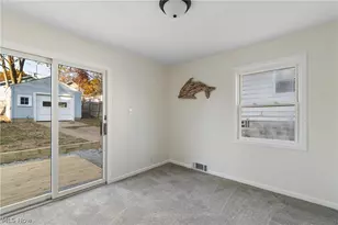 955 Iona Ave, Akron, OH 44314 - Photo 11