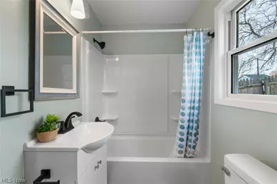 955 Iona Avenue, Akron, OH 44314 - Photo 13