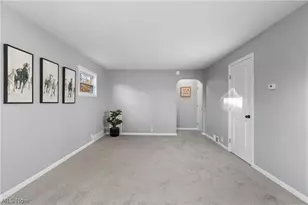 955 Iona Ave, Akron, OH 44314 - Photo 3