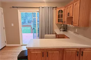 8552 Usher Rd, Olmsted Twp, OH 44138 - Photo 9