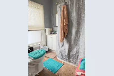 70 4th Street NW, Barberton, OH 44203 - Photo 39