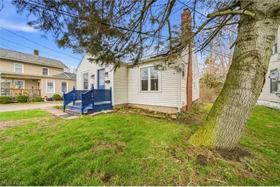 729 W Main Street, Geneva, OH 44041 - Photo 3