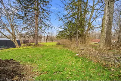 729 W Main Street, Geneva, OH 44041 - Photo 31