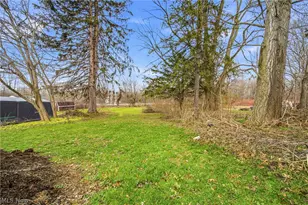 729 W Main St, Geneva, OH 44041 - Photo 31