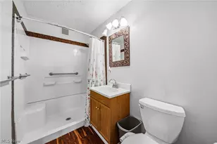 729 W Main St, Geneva, OH 44041 - Photo 9