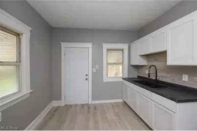 686 E 92nd Street, Loveland, OH 44108 - Photo 7