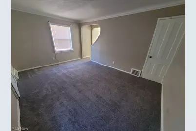 255 E 250th Street, Euclid, OH 44132 - Photo 3