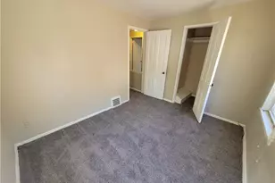 255 E 250th St, Euclid, OH 44132 - Photo 13