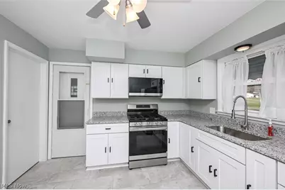 5838 Harter Home Drive, Akron, OH 44319 - Photo 17