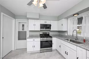 5838 Harter Home Dr, Akron, OH 44319 - Photo 17