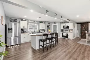 747 Killian Rd, Coventry, OH 44319 - Photo 7