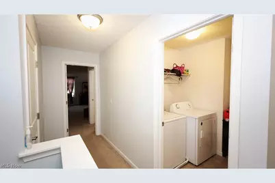 6572 Birchbark Avenue NE, Canton, OH 44721 - Photo 25