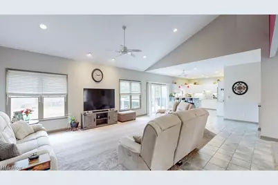 1044 Ledgebrook Drive, Tallmadge, OH 44278 - Photo 5