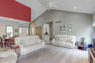 1044 Ledgebrook Dr, Tallmadge, OH 44278 - Photo 9