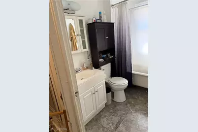 2228 E 30th Street, Lorain, OH 44055 - Photo 9