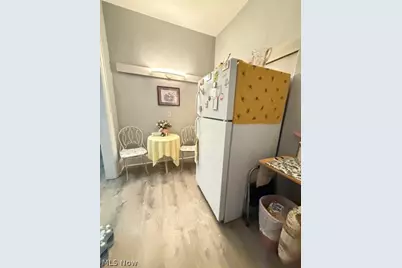 70 4th Street NW, Barberton, OH 44203 - Photo 35