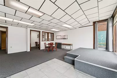 70 4th Street NW, Barberton, OH 44203 - Photo 9