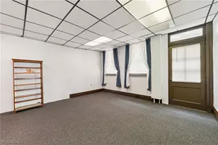 70 4th St NW, Barberton, OH 44203 - Photo 15