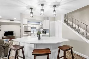 10364 Independence Dr, North Royalton, OH 44133 - Photo 7