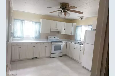 2215 Clyde Street, Poland, OH 44514 - Photo 11