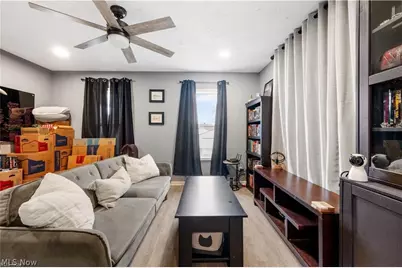 994 Moeller Avenue, Akron, OH 44307 - Photo 7