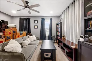 994 Moeller Ave, Akron, OH 44307 - Photo 7