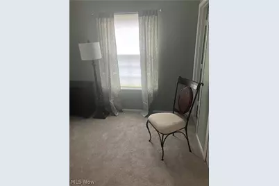 26187 Raintree Boulevard #C5, Olmsted Falls, OH 44138 - Photo 5