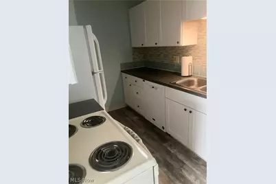 26187 Raintree Boulevard #C5, Olmsted Falls, OH 44138 - Photo 11