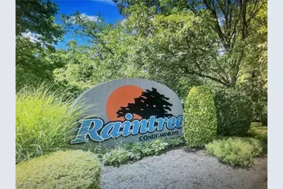 26187 Raintree Boulevard #C5, Olmsted Falls, OH 44138 - Photo 21