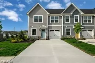 1838 Shank Dr, Akron, OH 44313 - Photo 1