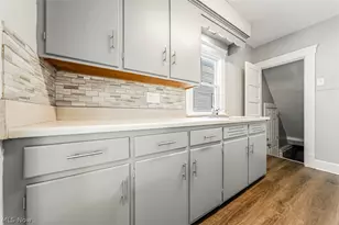 703 E River St, Elyria, OH 44035 - Photo 17