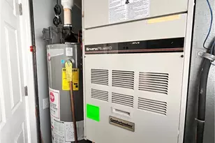 409 King St, Fairport Harbor, OH 44077 - Photo 9