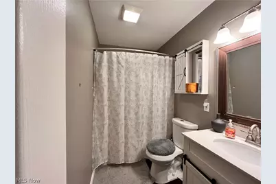 409 King Street, Fairport Harbor, OH 44077 - Photo 13