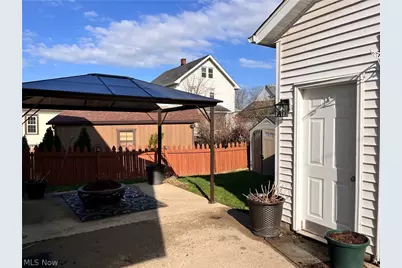 409 King Street, Fairport Harbor, OH 44077 - Photo 17