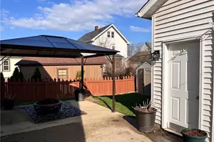 409 King St, Fairport Harbor, OH 44077 - Photo 17