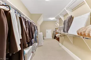 7565 Cottonwood Trail, Chagrin Falls, OH 44023 - Photo 31