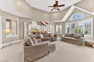 7565 Cottonwood Trail, Chagrin Falls, OH 44023 - Photo 11