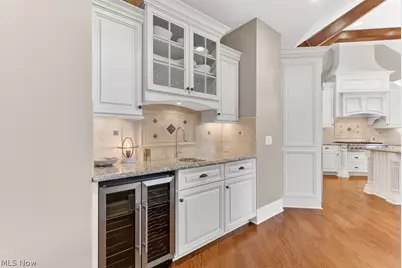 7565 Cottonwood Trail, Chagrin Falls, OH 44023 - Photo 17